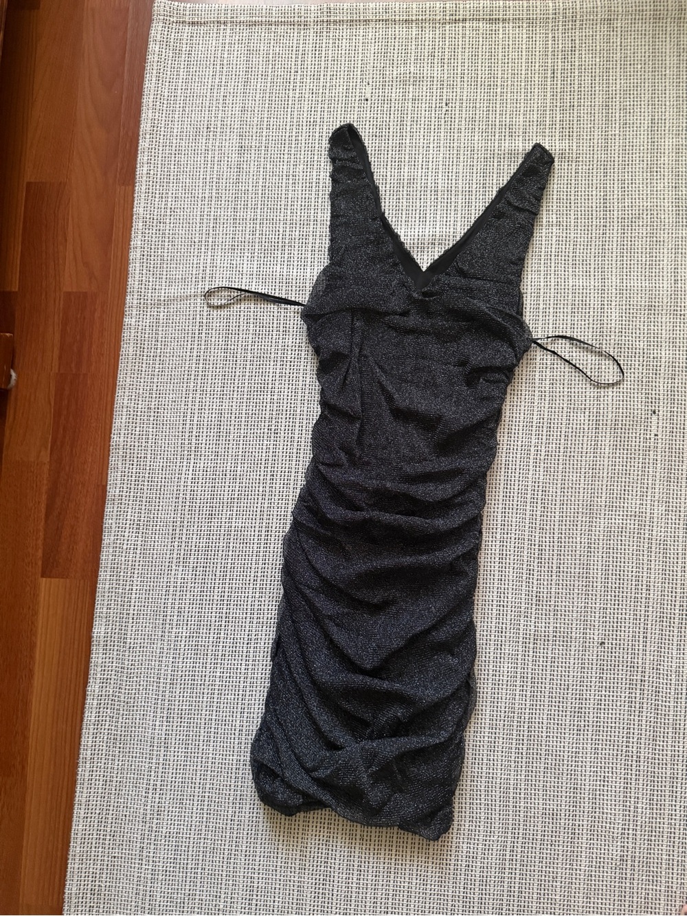 Express Black Sparkle Ruched V‑Neck Bodycon Dress